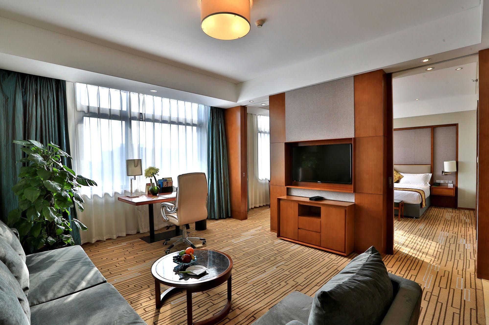 Shenyang Rayfont International Hotel Exteriör bild
