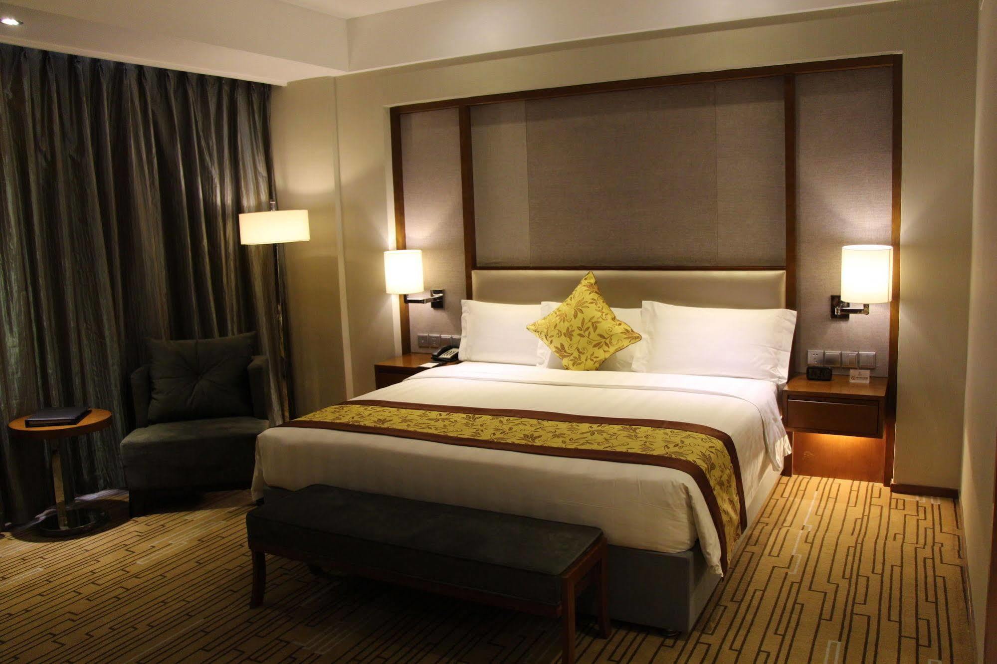 Shenyang Rayfont International Hotel Exteriör bild