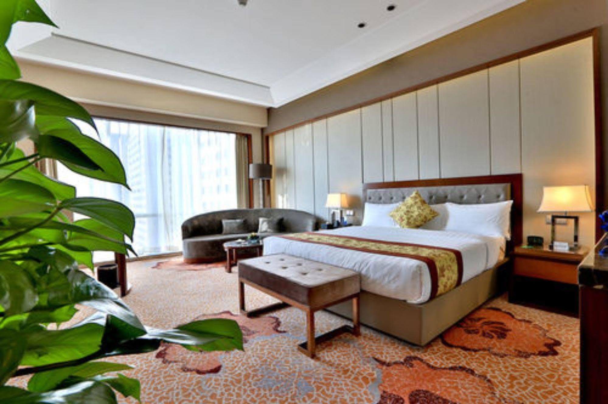 Shenyang Rayfont International Hotel Exteriör bild